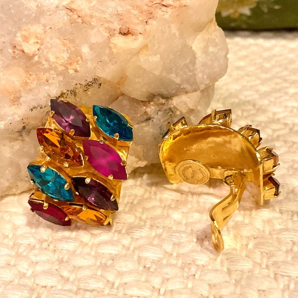 🌹Dominique Aurientis Earrings Paris
Haute Couture Excellent Condition🌹 - Picture 7 of 9
